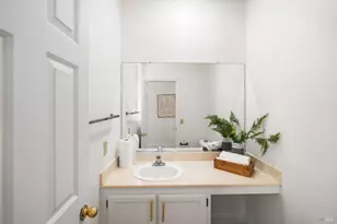 1410 Potrero St, Suisun City, CA 94585 - Photo 12