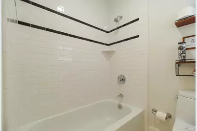 8 Center Street, San Rafael, CA 94901 - Photo 28