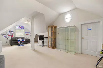 8 Center Street, San Rafael, CA 94901 - Photo 32