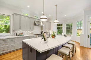 8 Center St, San Rafael, CA 94901 - Photo 2