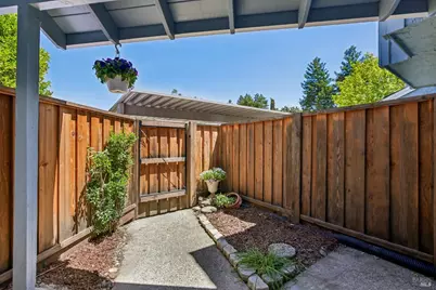 612 Racquet Club Circle, Rohnert Park, CA 94928 - Photo 6