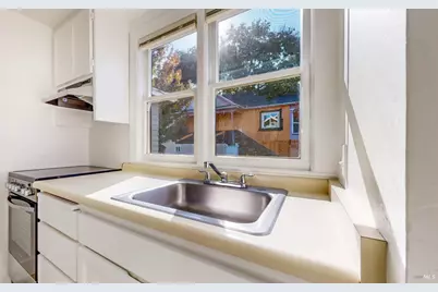 625 Humboldt Street, Santa Rosa, CA 95404 - Photo 10