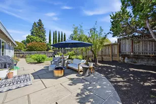 3571 Meadowbrook Dr, Napa, CA 94558 - Photo 12