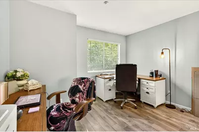2001 Eastwood Drive #32, Vacaville, CA 95687 - Photo 20