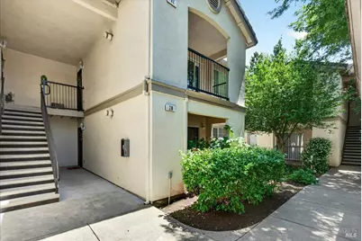 2001 Eastwood Drive #32, Vacaville, CA 95687 - Photo 4