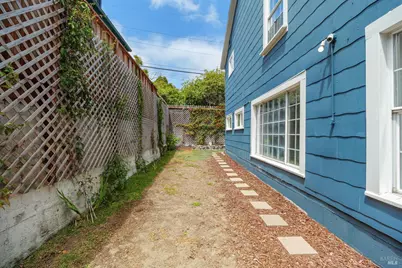 215 Tunnel Avenue, Richmond, CA 94801 - Photo 46