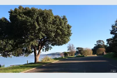 900 Cambridge Drive #64, Benicia, CA 94510 - Photo 32