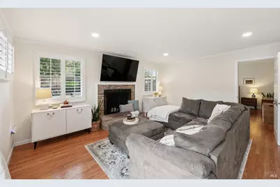 105 Corrillo Drive, San Rafael, CA 94903 - Photo 8