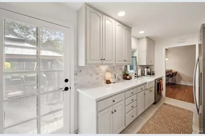 105 Corrillo Drive, San Rafael, CA 94903 - Photo 12