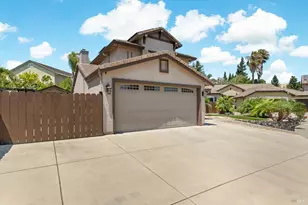 3305 Hillridge Ct, Fairfield, CA 94534 - Photo 6