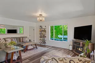 820 Warm Springs Rd, Kenwood, CA 95452 - Photo 12