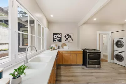 149 E Lilienthal Avenue, Napa, CA 94558 - Photo 10