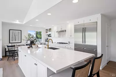 10 McNear Drive, San Rafael, CA 94901 - Photo 16