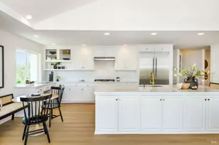 10 McNear Dr, San Rafael, CA 94901 - Photo 1