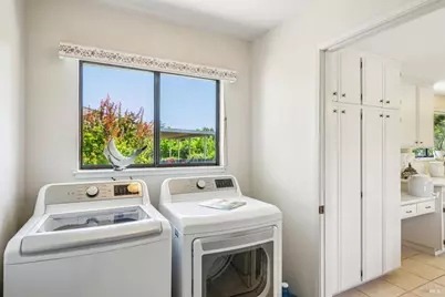 8845 Hood Mountain Circle, Santa Rosa, CA 95409 - Photo 20