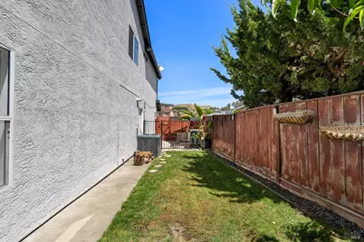 181 Carnival Court, Vallejo, CA 94589 - Photo 38