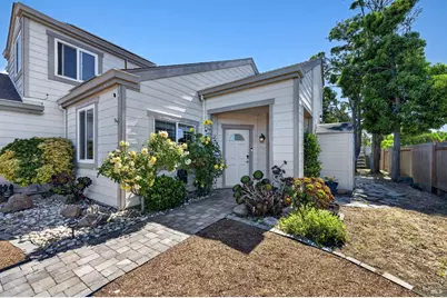 538 Solano Drive, Benicia, CA 94510 - Photo 4