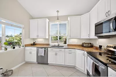 538 Solano Drive, Benicia, CA 94510 - Photo 12