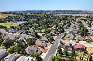 538 Solano Dr, Benicia, CA 94510 - Photo 36