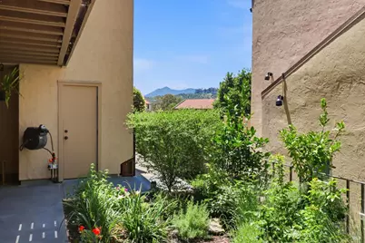 100 Marin Center Drive #31, San Rafael, CA 94903 - Photo 6