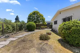 2560 Fraser Ct, Pinole, CA 94564 - Photo 30