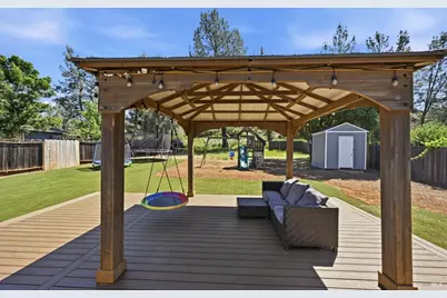 16906 Greenridge Road, Hidden Valley Lake, CA 95467 - Photo 18