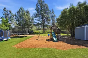16906 Greenridge Rd, Hidden Valley Lake, CA 95467 - Photo 20