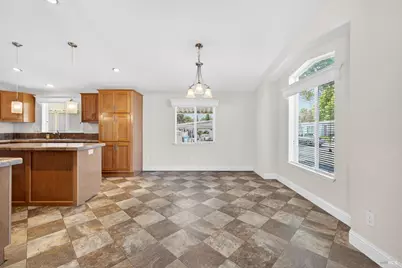 1141 Adrienne Way, Santa Rosa, CA 95401 - Photo 4