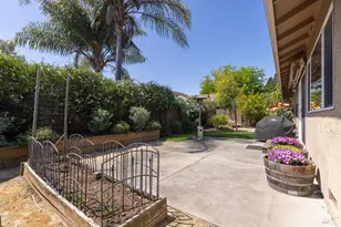 2491 Vine Hill Dr, Napa, CA 94558 - Photo 30