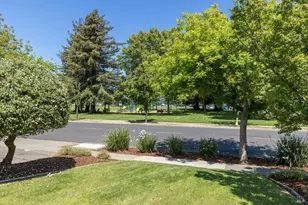 2491 Vine Hill Dr, Napa, CA 94558 - Photo 2
