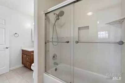 208 Essex Way, Benicia, CA 94510 - Photo 18