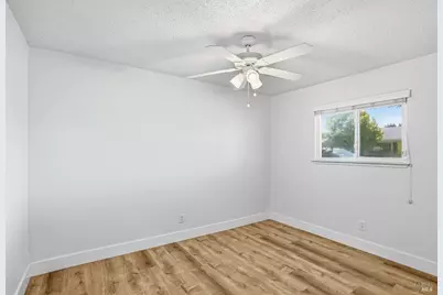 220 Long Street, Suisun City, CA 94585 - Photo 14