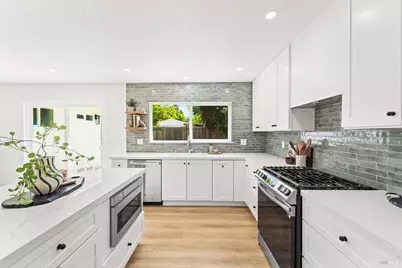 2132 Via Media, Benicia, CA 94510 - Photo 18