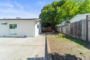 2132 Via Media, Benicia, CA 94510 - Photo 38