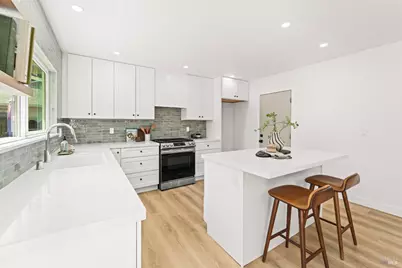 2132 Via Media, Benicia, CA 94510 - Photo 16