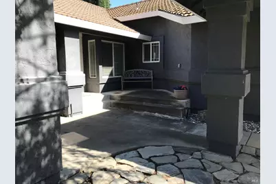 143 Fallen Leaf Drive, Vacaville, CA 95687 - Photo 2