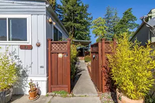 29 Hemlock Ct, Rohnert Park, CA 94928 - Photo 2