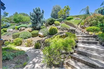 3030 Rosemont Court, Vacaville, CA 95688 - Photo 8