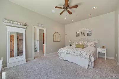 3030 Rosemont Court, Vacaville, CA 95688 - Photo 44