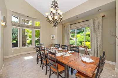3030 Rosemont Court, Vacaville, CA 95688 - Photo 18