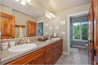 3030 Rosemont Court, Vacaville, CA 95688 - Photo 40