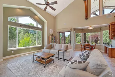 3030 Rosemont Court, Vacaville, CA 95688 - Photo 24