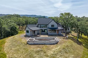 3215 Deerwood Dr, Ukiah, CA 95482 - Photo 2