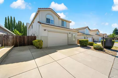 904 Turquoise Street, Vacaville, CA 95687 - Photo 2