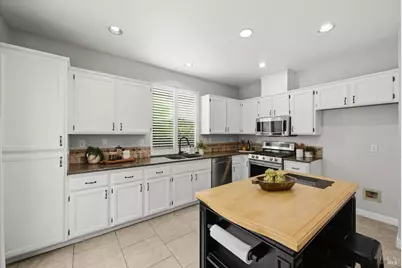 904 Turquoise Street, Vacaville, CA 95687 - Photo 16