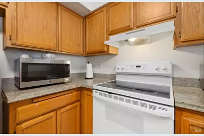 605 Laurel Grove Circle Circle, Santa Rosa, CA 95407 - Photo 28