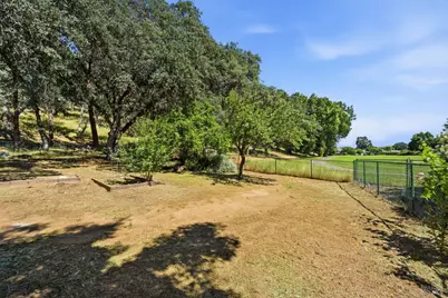 18670 Maple Leaf Court, Hidden Valley Lake, CA 95467 - Photo 12