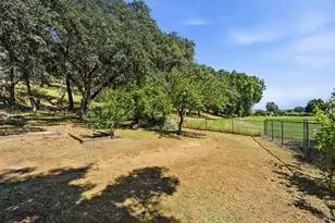 18670 Maple Leaf Ct, Hidden Valley Lake, CA 95467 - Photo 12