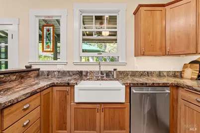 437 North Street, Healdsburg, CA 95448 - Photo 18