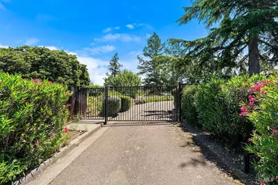 8280 Oakmont Drive, Santa Rosa, CA 95409 - Photo 4